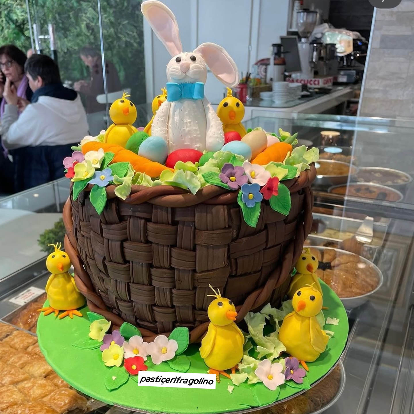 ___________TORTA-POSROSI-DASMA-CAKE-TIRANA-192